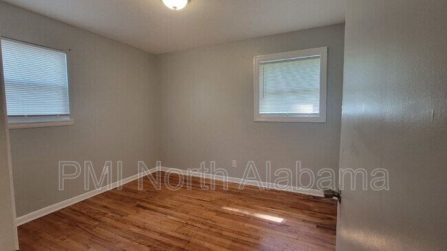 Foto del edificio - 316 13th Ave NW