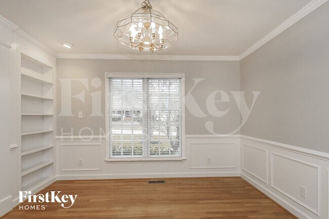 Building Photo - 6866 Greenbrook Dr