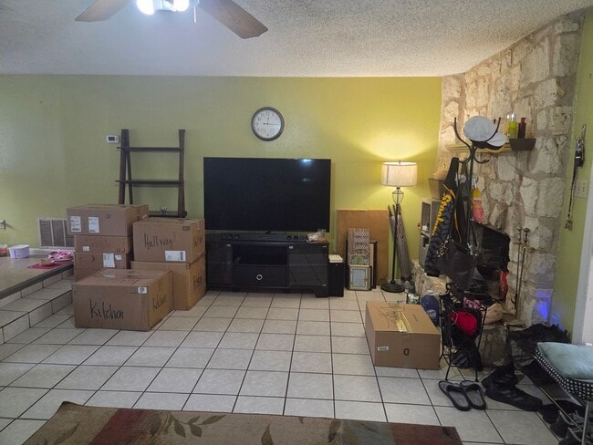 Building Photo - 8716 Clearbrook Trail