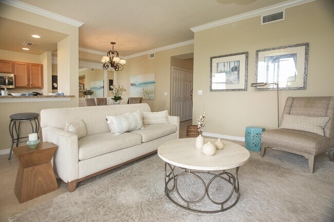 Foto del edificio - 7121 River Hammock Dr