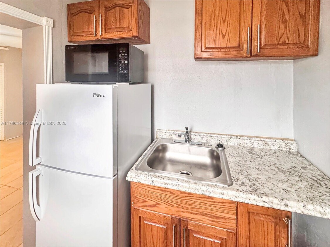 Foto principal - 4440 NW 168th Terrace