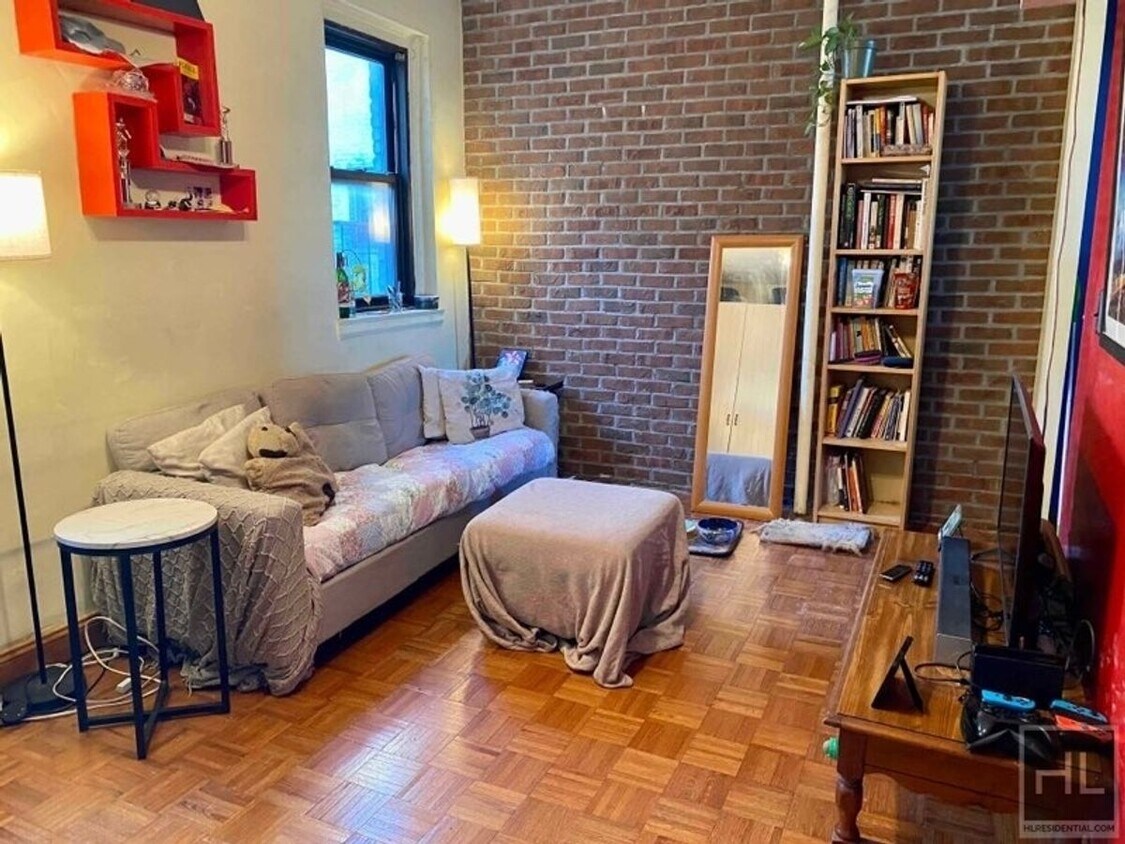 Foto principal - 35th Street, Astoria