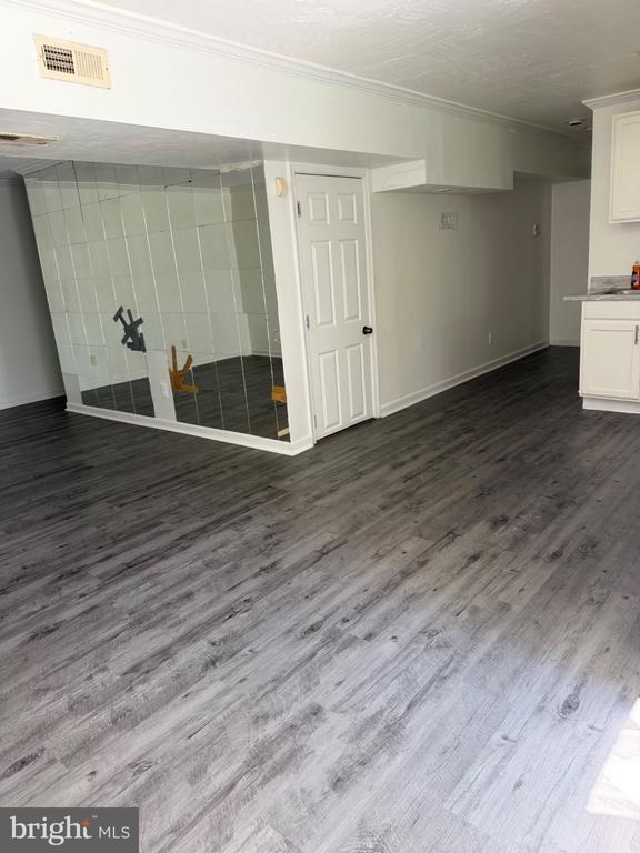 Foto del edificio - 2911 Hickory Creek Ct