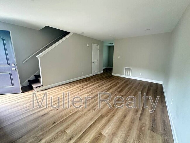 Building Photo - 3536 Old Valley View Dr