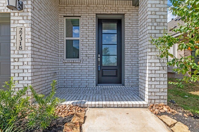 Foto del edificio - 27318 Sweetwater Bay Dr