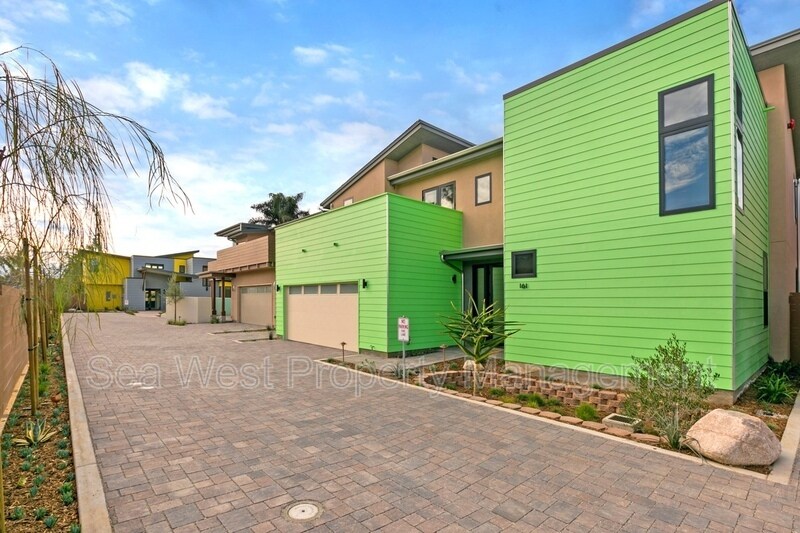 Primary Photo - 161 Avocado St