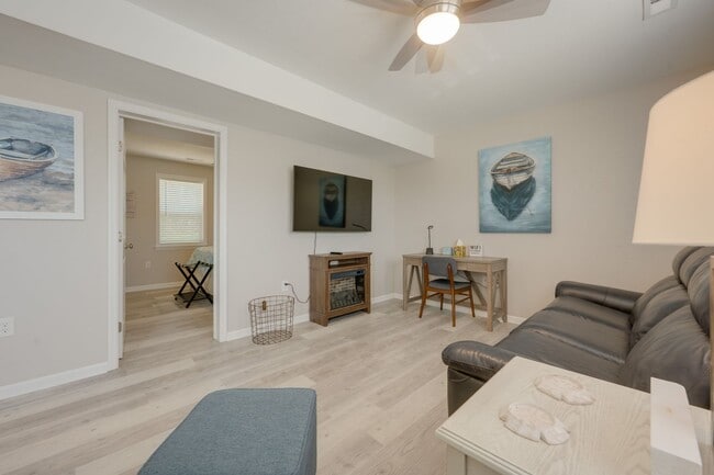 Foto del edificio - 600 W. Third Street