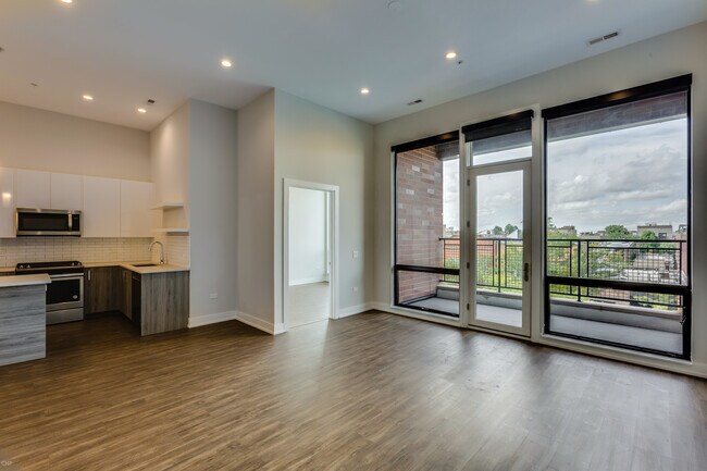 Foto del edificio - 1023 N Ashland Ave