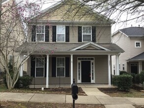 Building Photo - 15521 Crossing Gate Dr