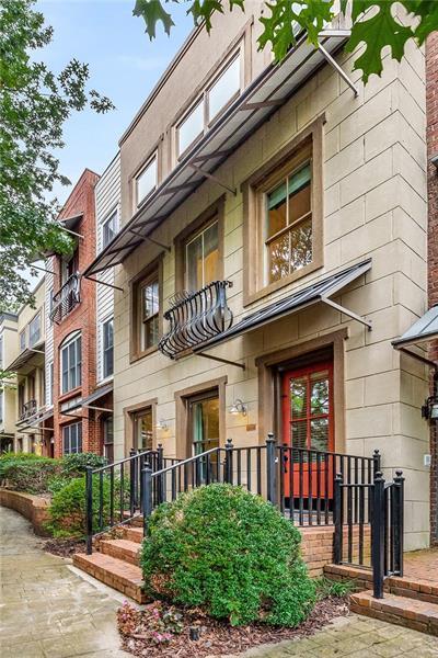 Building Photo - 1219 Mecaslin St NW