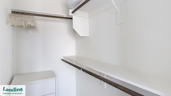 Foto del edificio - 400 E BB Fielder Rd