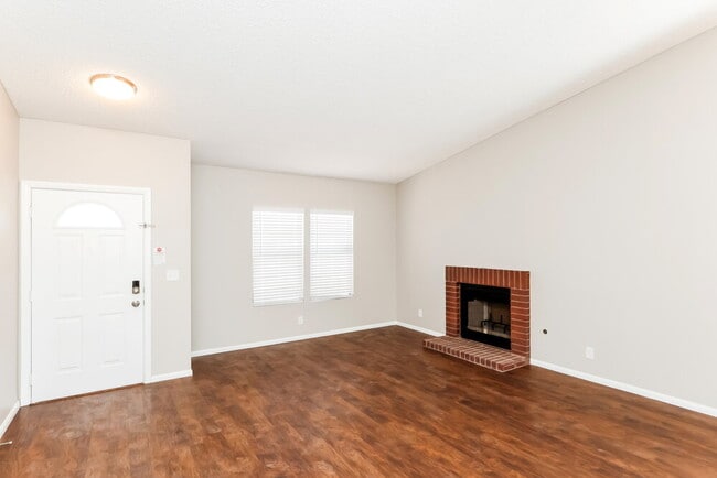 Building Photo - 4259 Hebron Dr