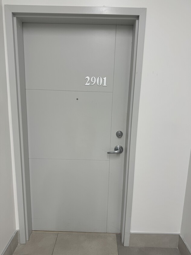 Primary Photo - 203 Albert St