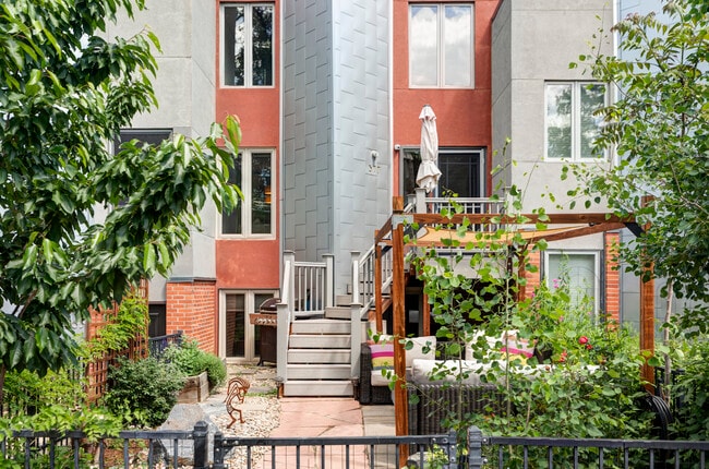 Photo - 377 Pearl St Townhome