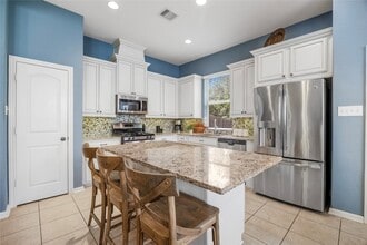 Building Photo - 122 Cheswood Forest Dr