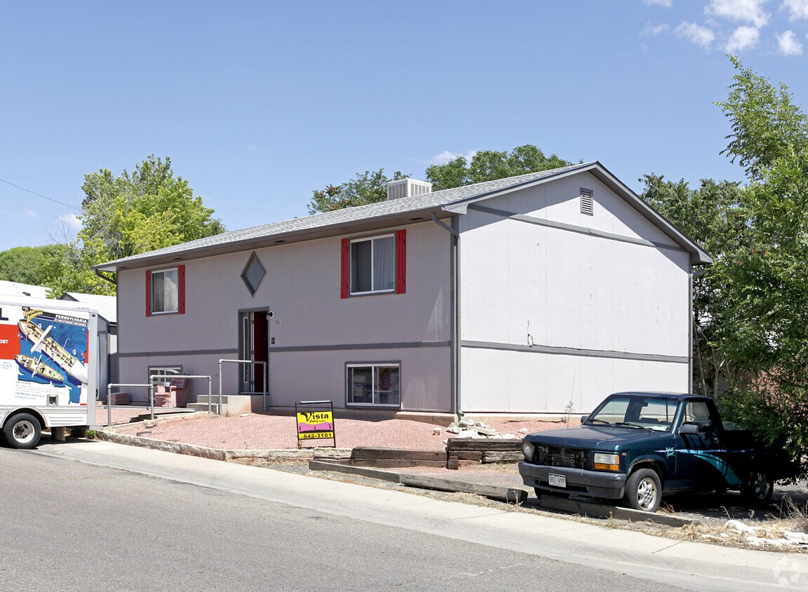 Primary Photo - 1529 Oakshire Ln