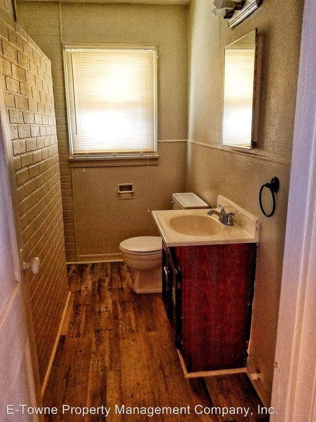 Building Photo - 2 br, 1 bath House - 1222 S. Monroe