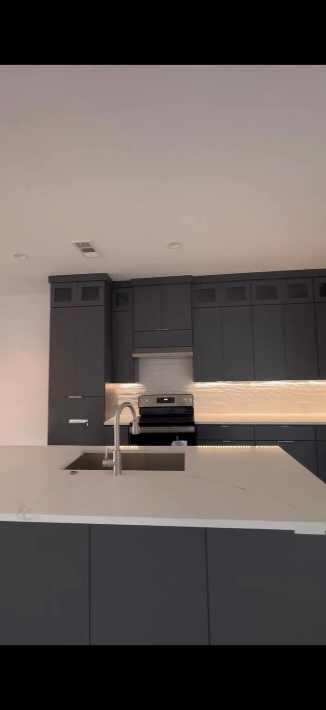 Foto del edificio - 1400 Edgemont Ave