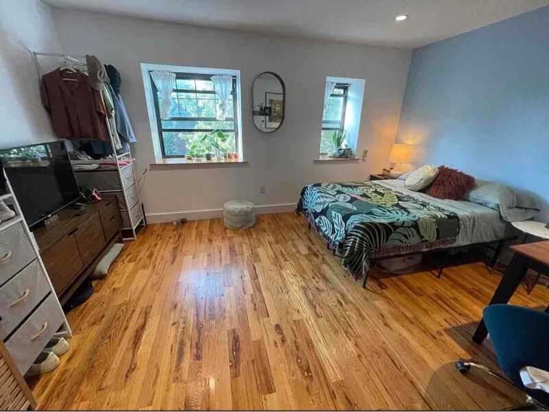 Primary Photo - 448 Jefferson Ave