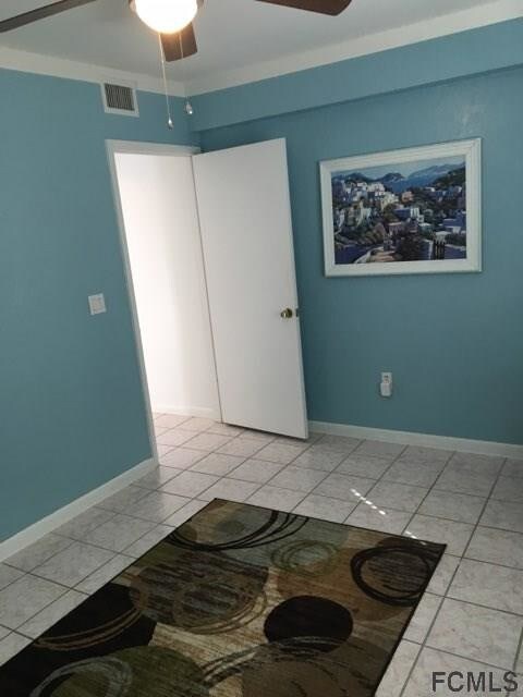 Building Photo - 1240 S Ocean Shore Blvd