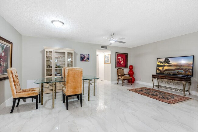 Building Photo - 14709 Canalview Dr