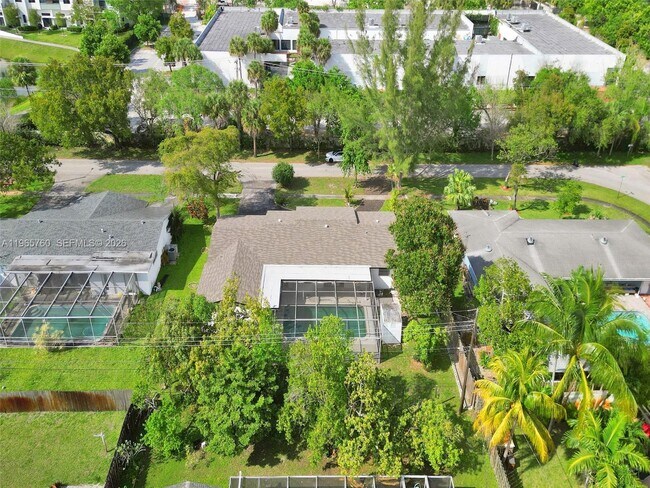 Building Photo - 4330 NW 8th St