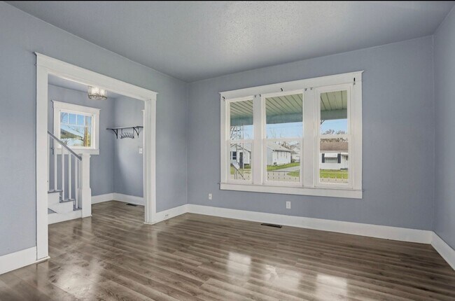 Foto del edificio - Spacious 4 Bed / 1 Bath Home in Carrollton Township!