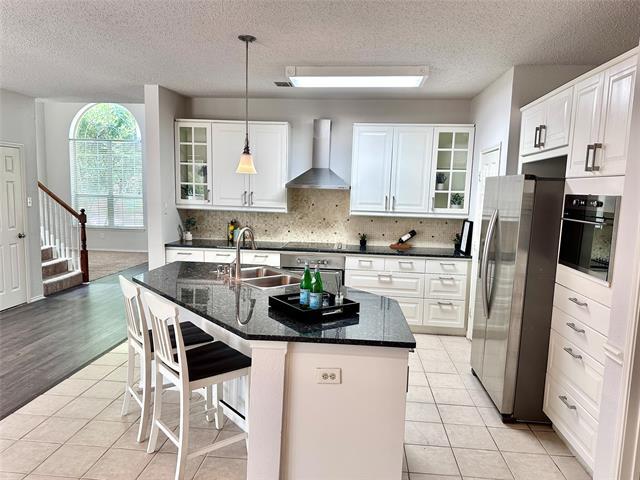 Building Photo - 2019 Westbury Ln