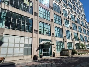 Building Photo - 250 Manitoba St