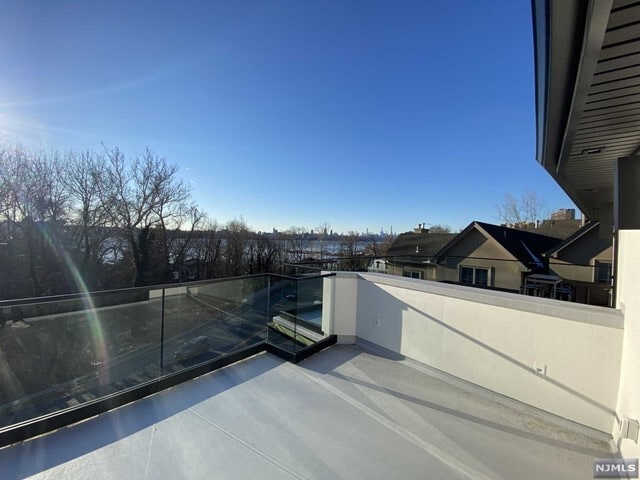 Building Photo - 1490 River