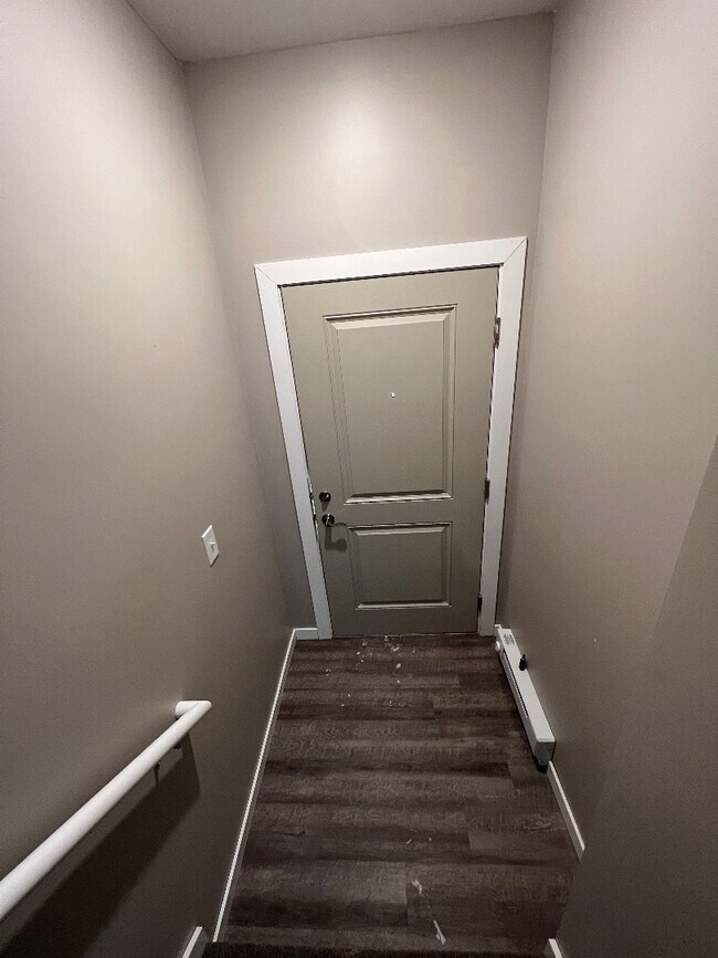 Building Photo - 4440 - 4450 S 26th St