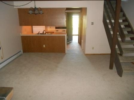 Building Photo - 1718 Treetop Trl