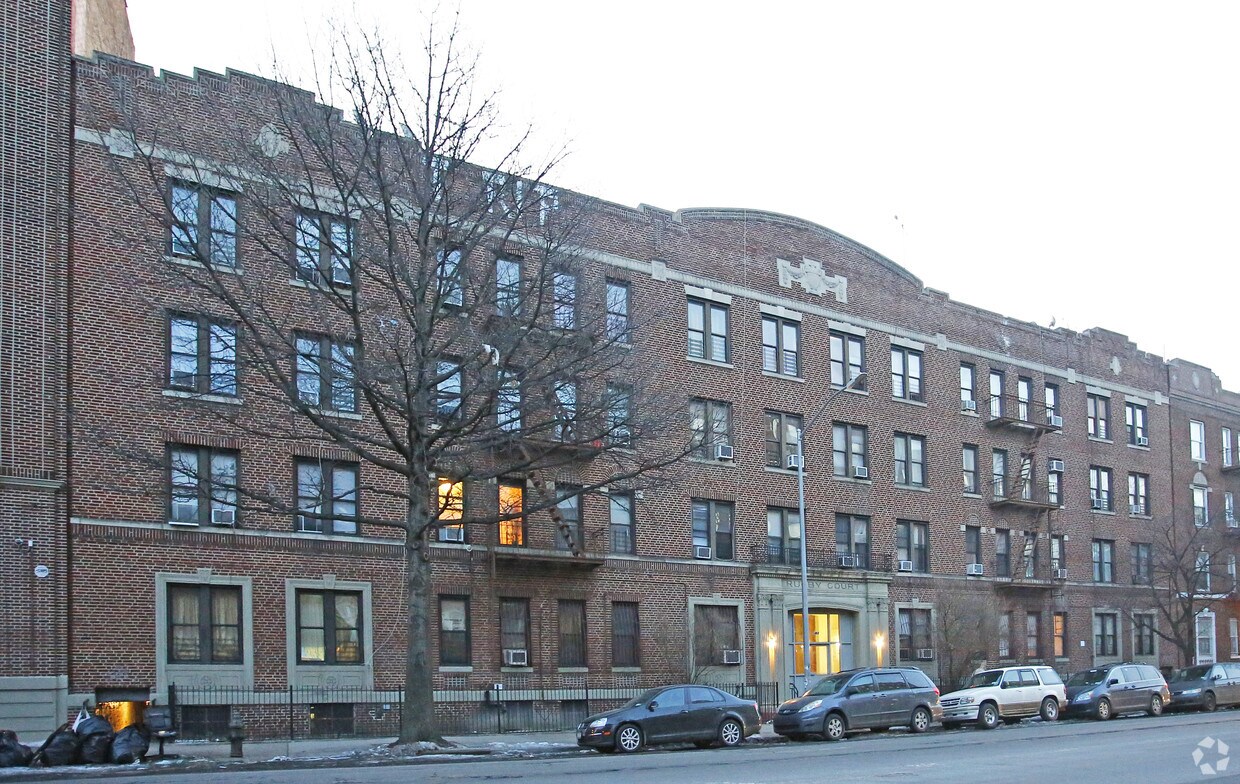 Building Photo - 1479 Ocean Ave