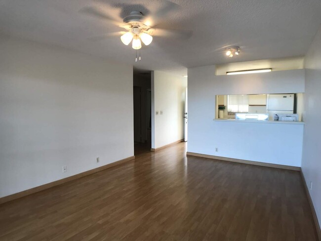 Building Photo - Makakilo Cliffs 2 BD, 2BA, 2PK