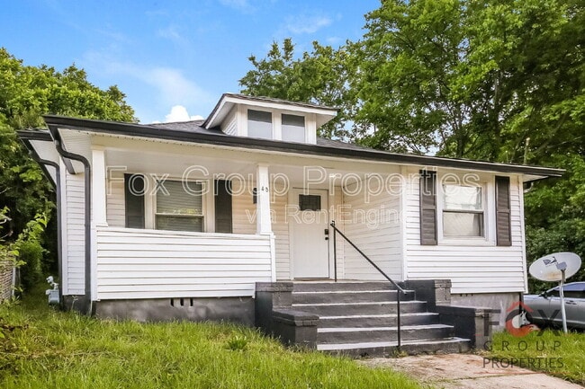 Building Photo - 48 Chestnut Dr SW