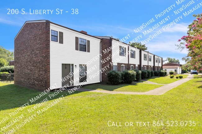 Foto del edificio - 200 S Liberty St