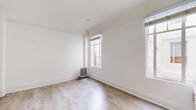 Foto del edificio - 3274 21st St