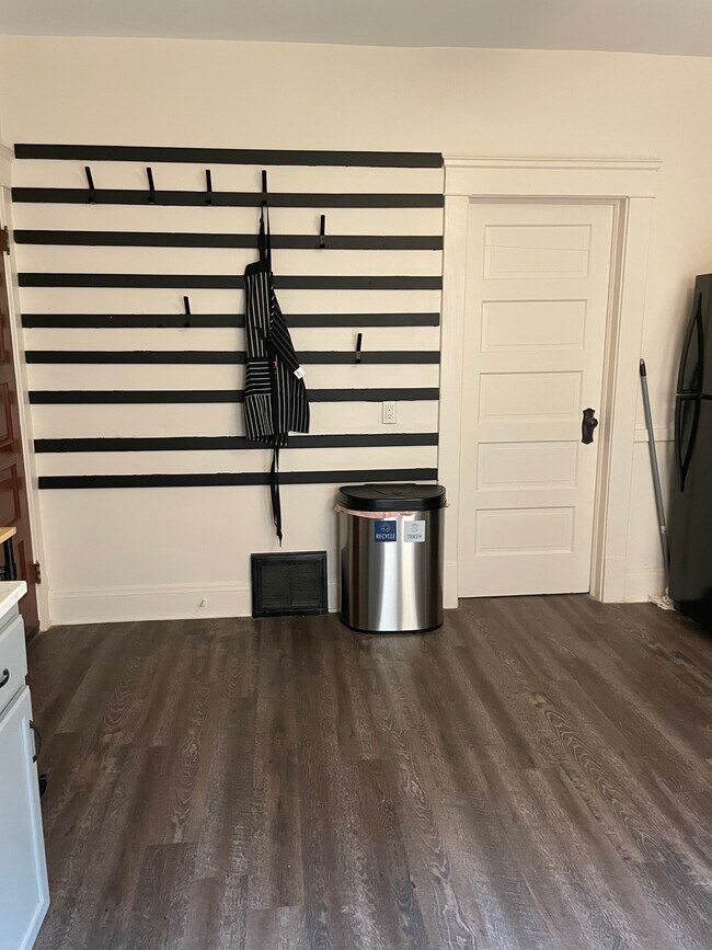 Foto del edificio - 4028 E 53rd St