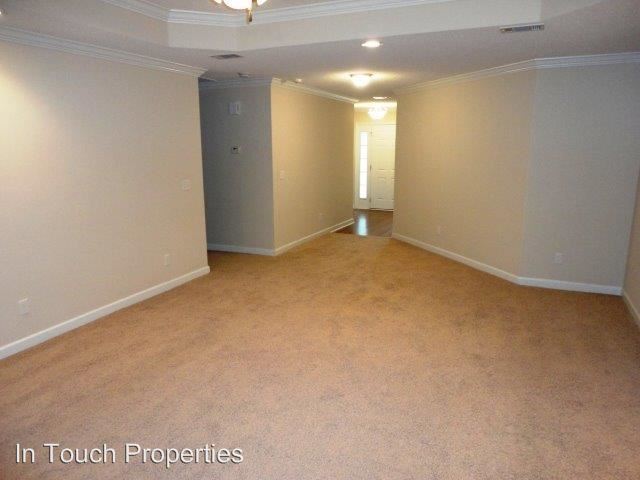 Building Photo - 3714 Old Vine Way