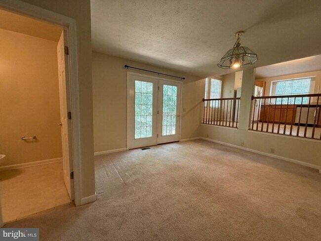 Foto del edificio - 45586 Curley Ct