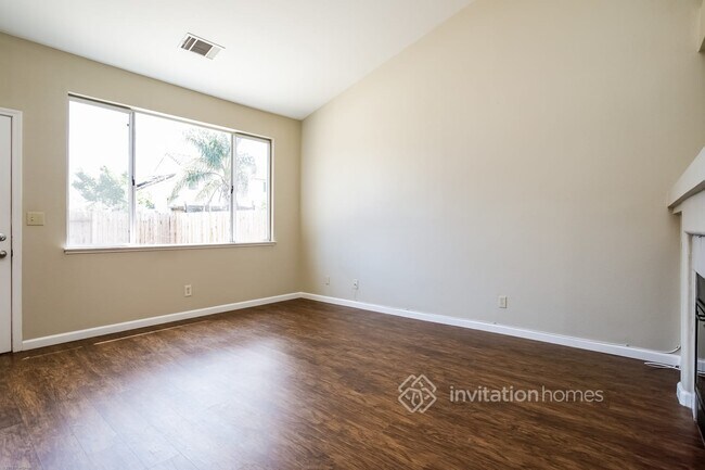 Building Photo - 1571 Rutherford Ln