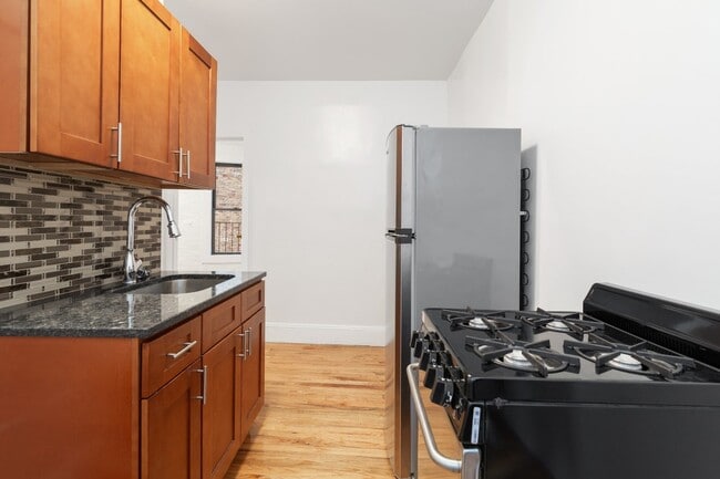 Foto del edificio - 117 Perry St