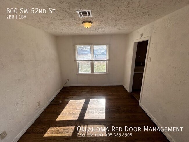 Foto del edificio - 800 SW 52nd St