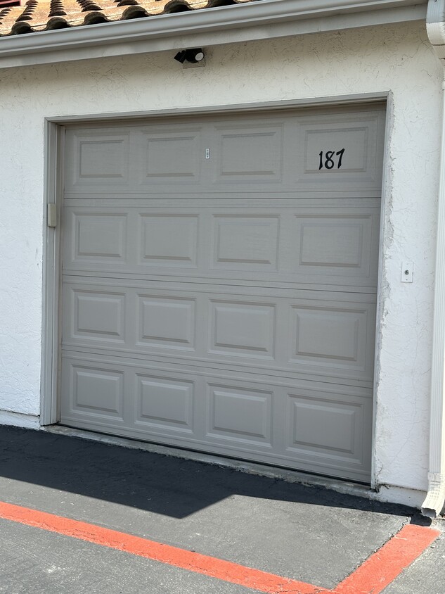 Primary Photo - 420 Stoney Point Way