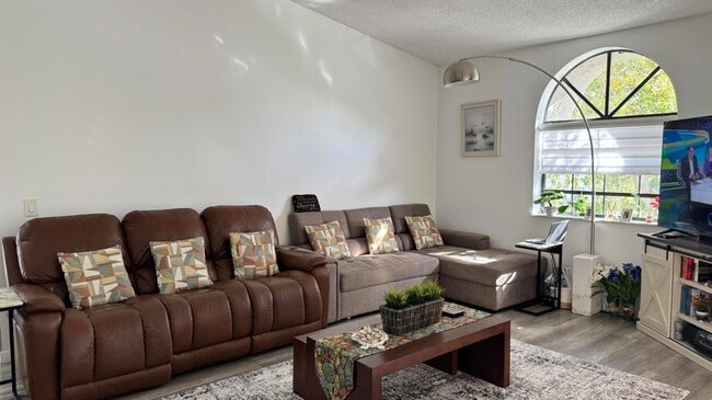 Photo - 5267 Europa Dr Apartment