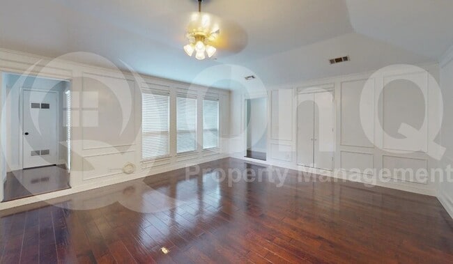 Building Photo - 3805 Covinton Ln