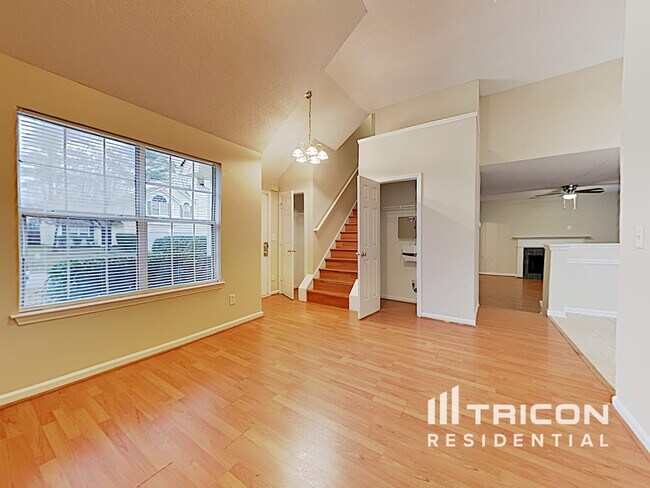 Building Photo - 2421 Rambling Way Lithonia GA