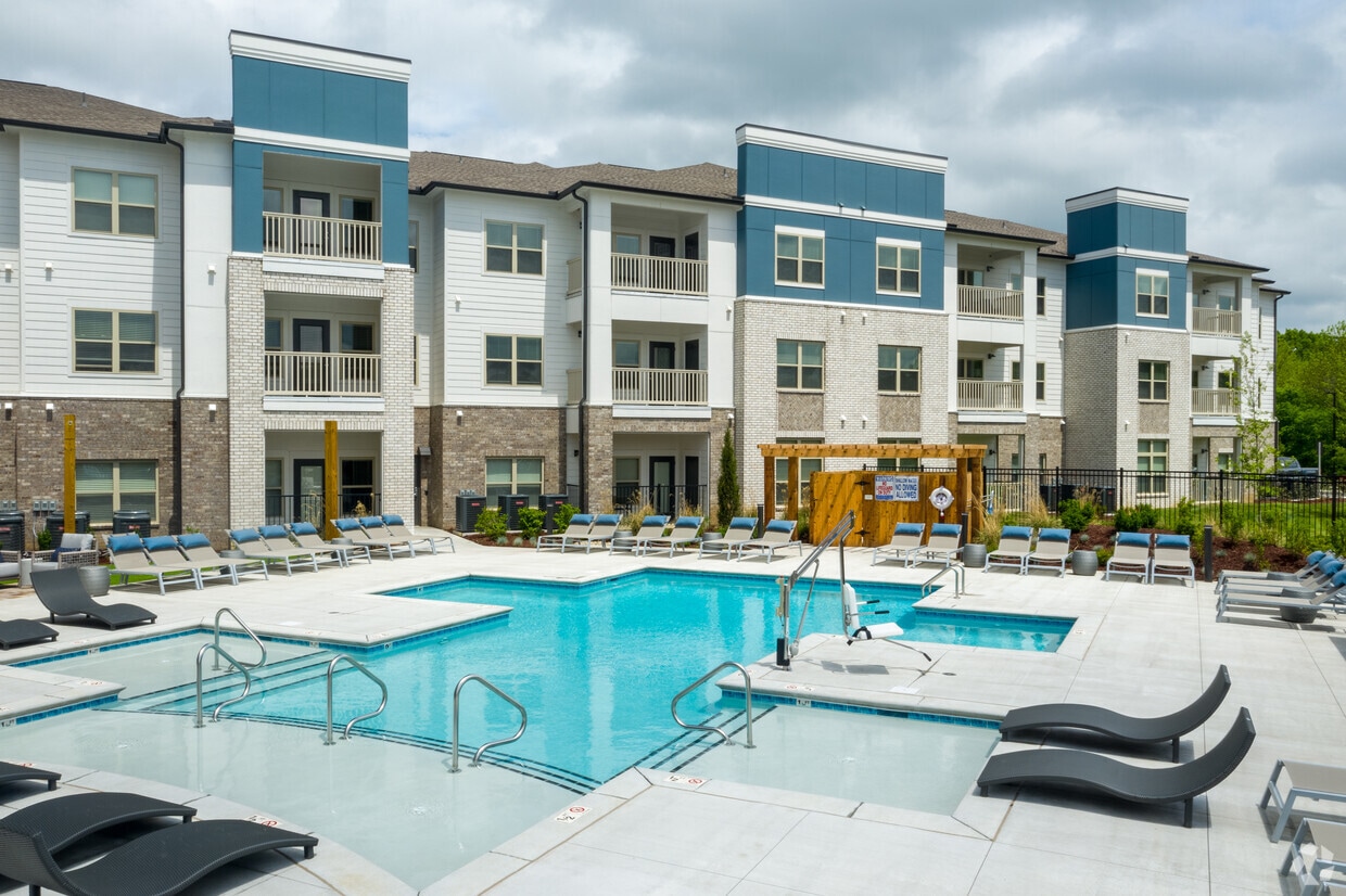 Vintage Northcreek Apartments at 155 Northcreek Blvd Goodlettsville