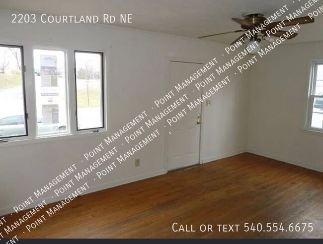 Building Photo - 2203 Courtland Rd NE