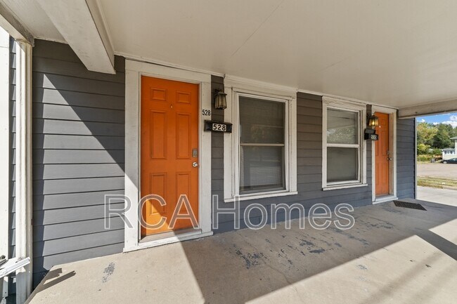 Photo - 528 E Raymond St Apartment